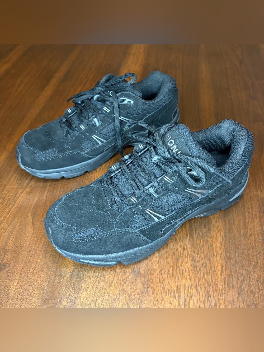 Vionic 23Walk Women’s sz 8.5 Black Suede Lace-Up Walking Sneakers Low Top